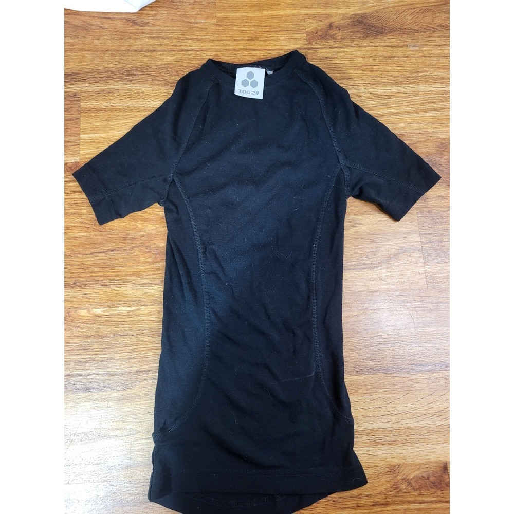 Tog‎ 24 Youth Size 8/10 Black Wool S/S Base Layer